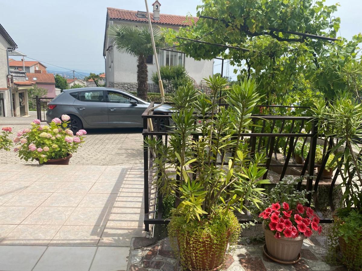 Apartman Mira Opatija Exterior foto